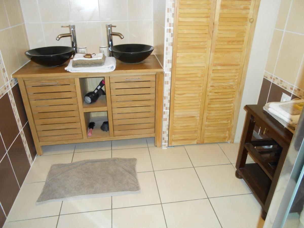 Bed and Breakfast La Dame Blanche Saint-Maurice-dʼIbie Exterior foto