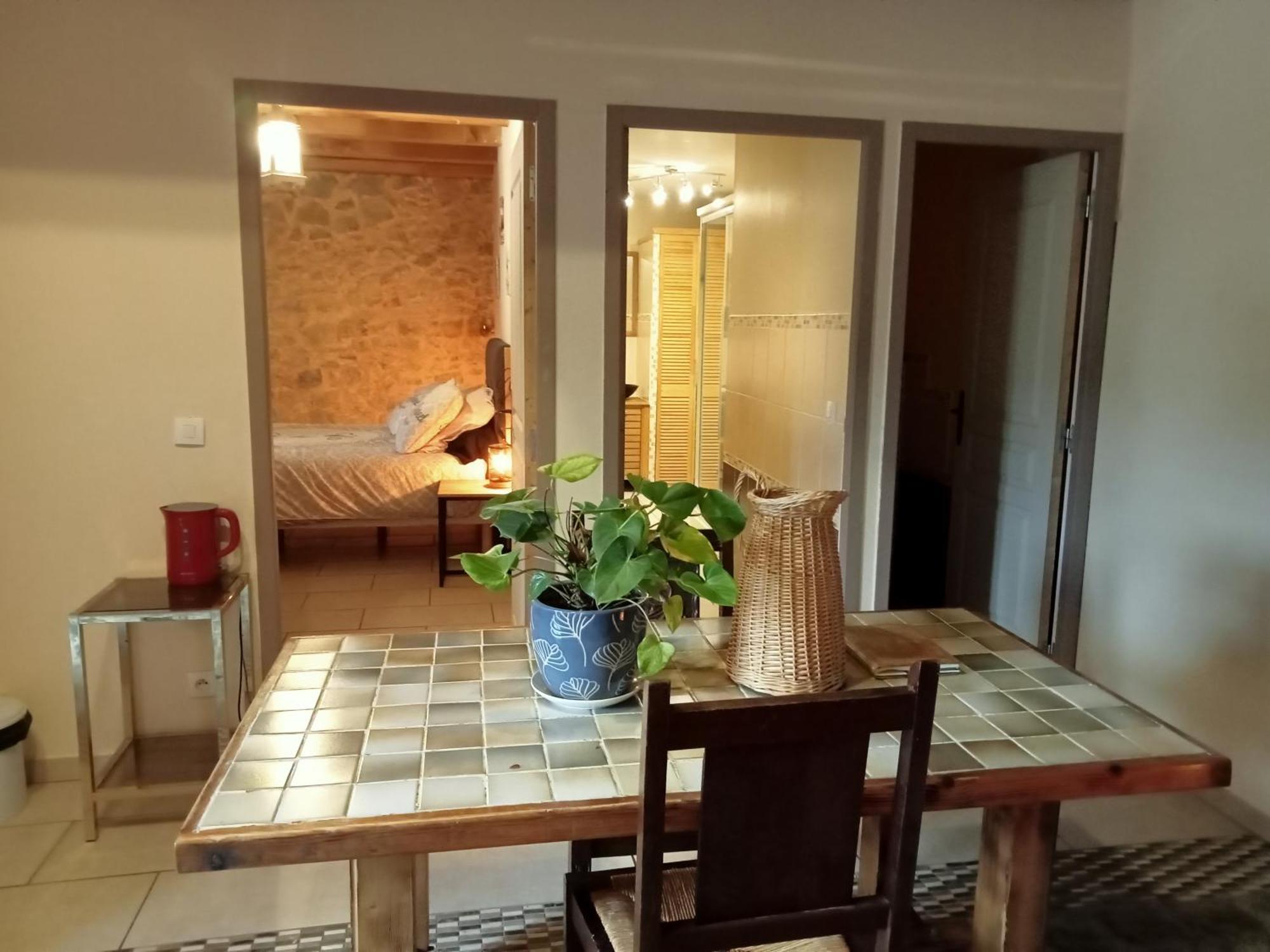 Bed and Breakfast La Dame Blanche Saint-Maurice-dʼIbie Exterior foto